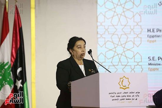 المتحدثين خلال الجلسة المتحدثين خلال الجلسة