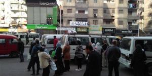 شكاوي
      من
      تجزئة
      المسافات
      ورفع
      الأجرة
      وأزمة
      في
      المواصلات
      بالإسكندرية
      (صور)