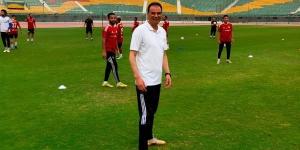 عبدالحميد
      بسيوني:
      لا
      أمانع
      رحيل
      أي
      لاعب
      في
      يناير
      وأتمنى
      تدريب
      الزمالك
      ومنتخب
      مصر