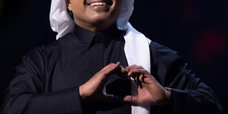 "وعاد راشد": عودة الفنان الكبير تُشعل موسم الرياض وتختصر 3 سنوات غياب! 