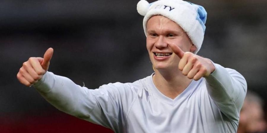 هالاند يتصدر استطلاع برشلونة الشتوي.. وليفا «آوت»